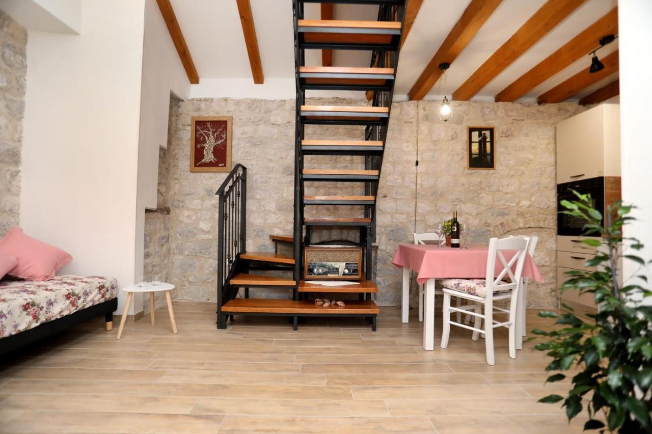 Studio Apartman Mihaella Kaštela Extérieur photo